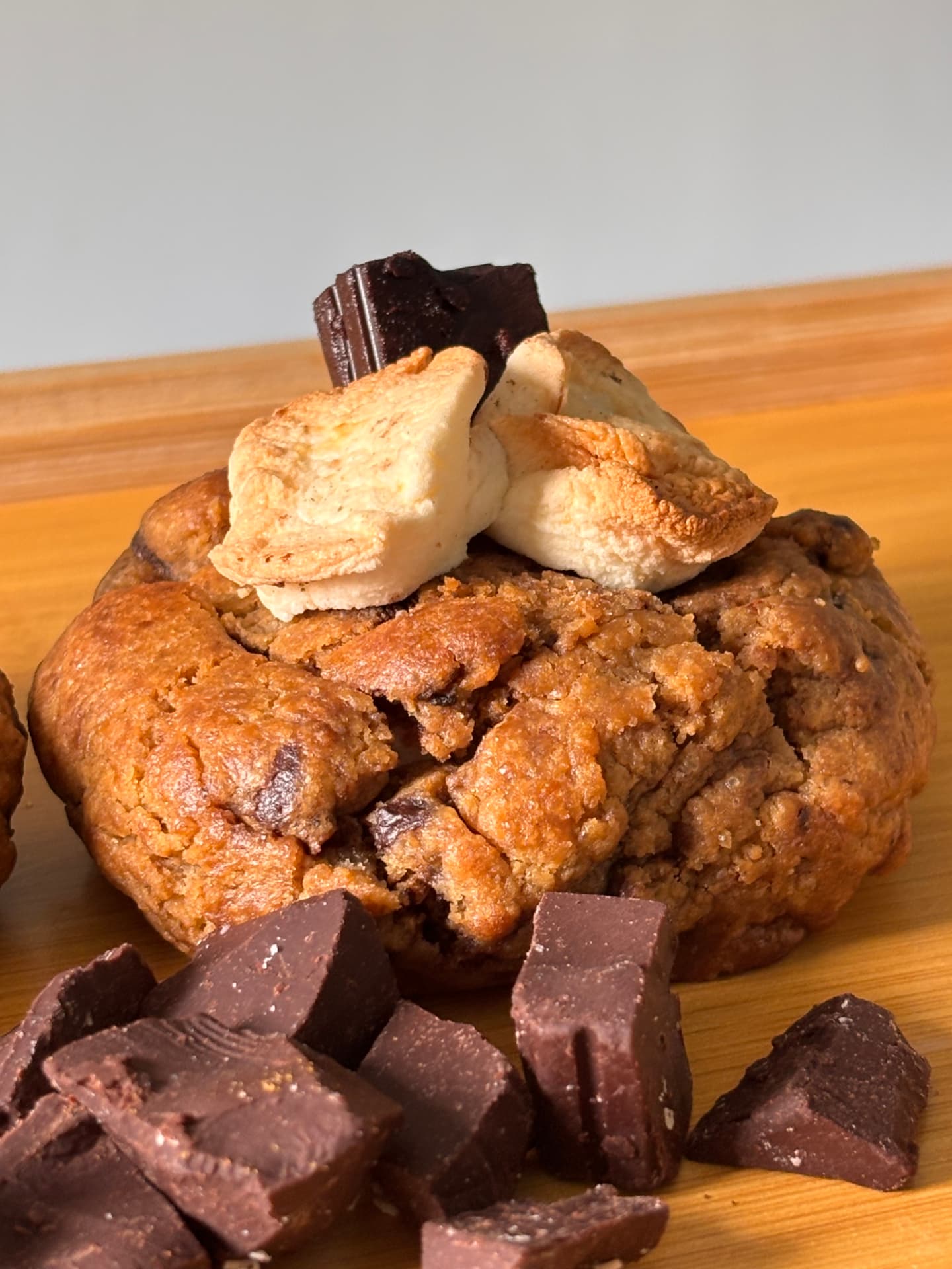 Campfire Kiss (S’mores Cookie)